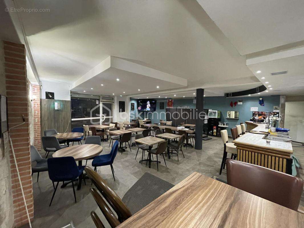 Commerce à SAINT-SULPICE