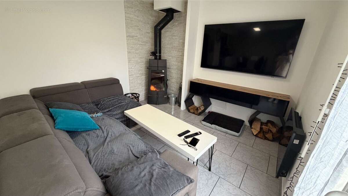 59586065g.jpg - Maison à CHAMBLY