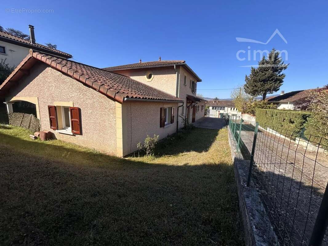 Maison à LE PEAGE-DE-ROUSSILLON