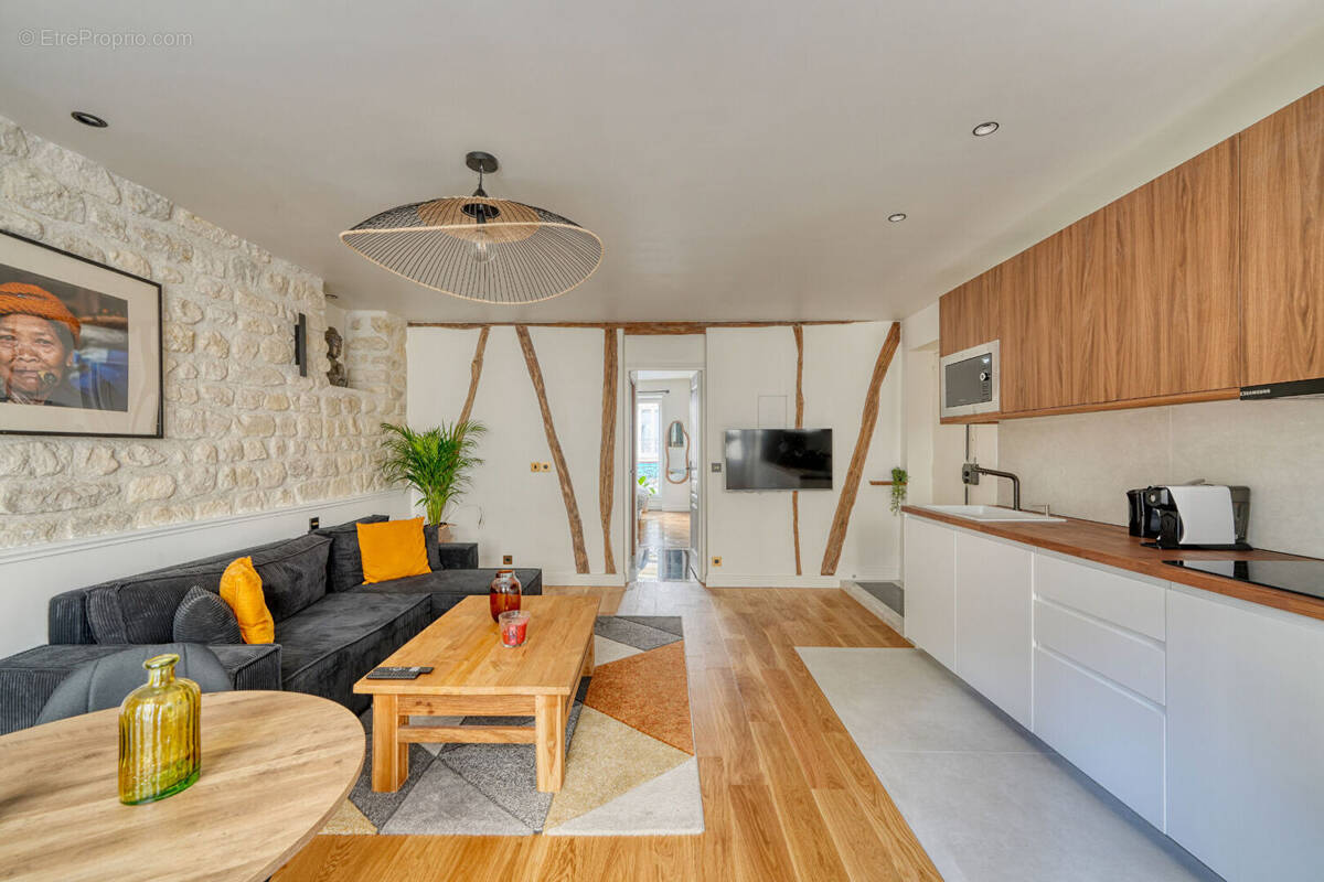 Appartement à PARIS-18E