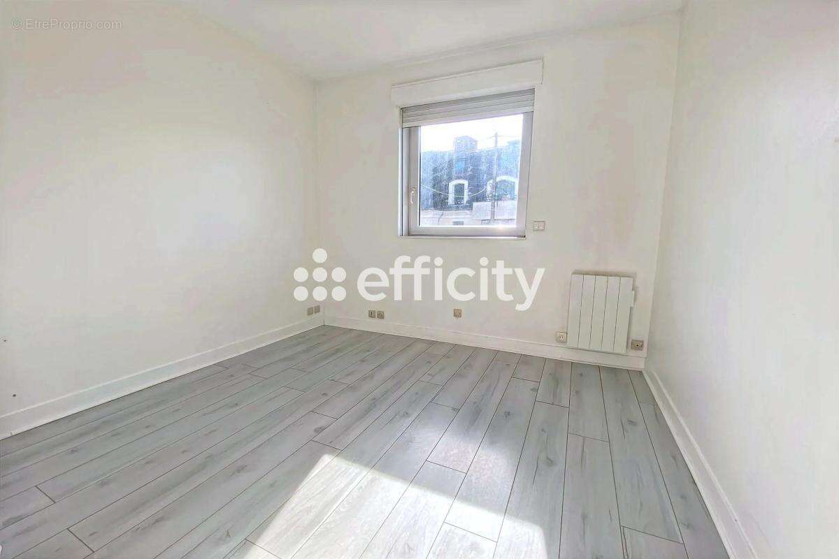Appartement à PONTAULT-COMBAULT