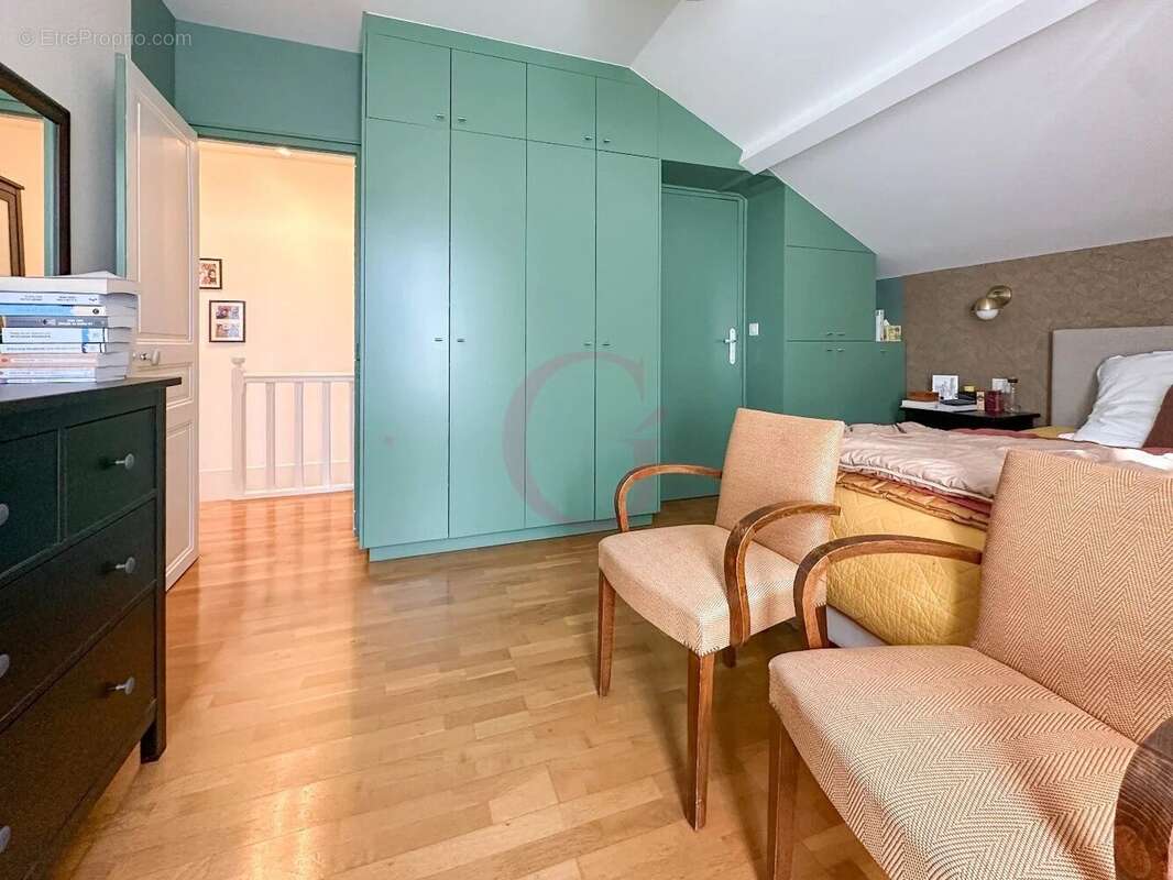 Maison à BOURG-LA-REINE