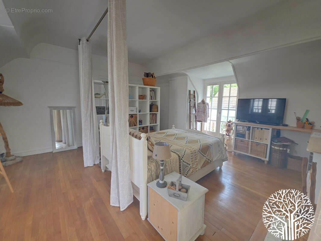 Maison à GIRONVILLE-SUR-ESSONNE