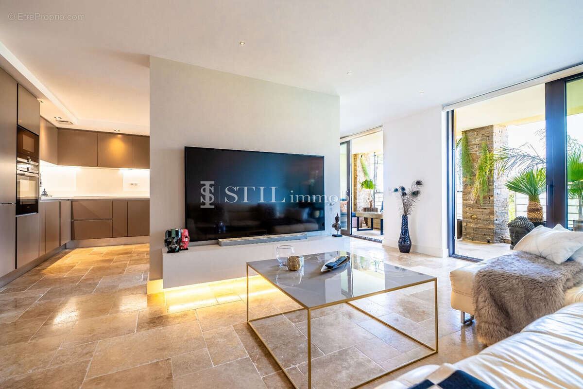 Appartement à LES ISSAMBRES