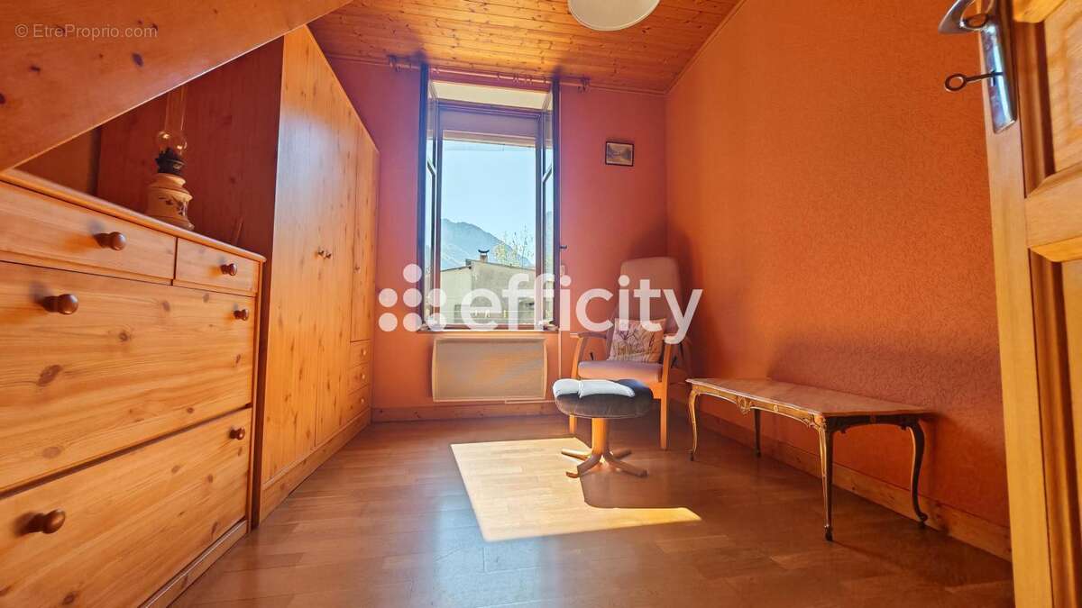 Appartement à SAINT-LAURENT-DU-PONT
