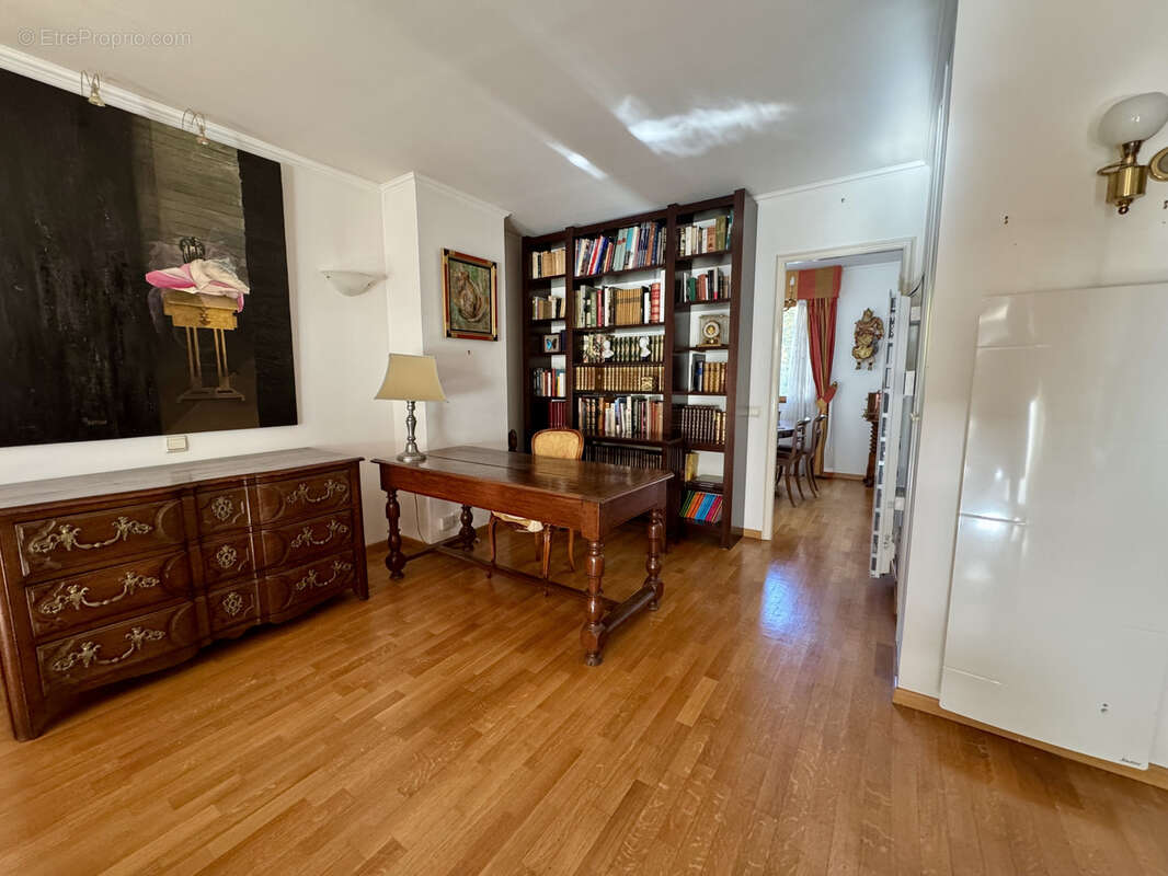 Appartement à LE PERREUX-SUR-MARNE