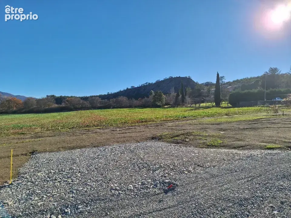 Terrain à AUBIGNOSC