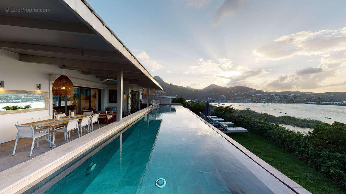 Maison à CAPESTERRE-BELLE-EAU