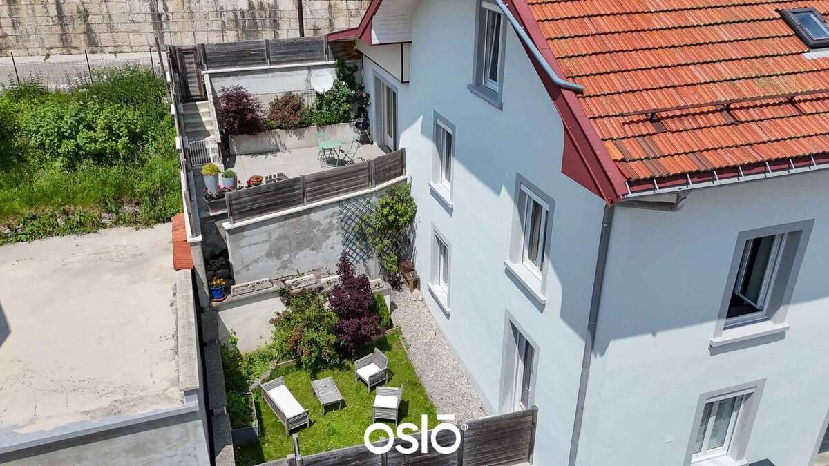 Maison 254 m² à Les Rousses  - photo 2