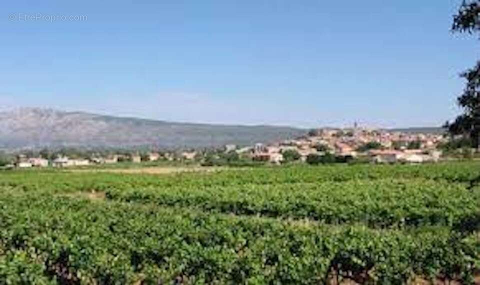 Terrain à POURRIERES