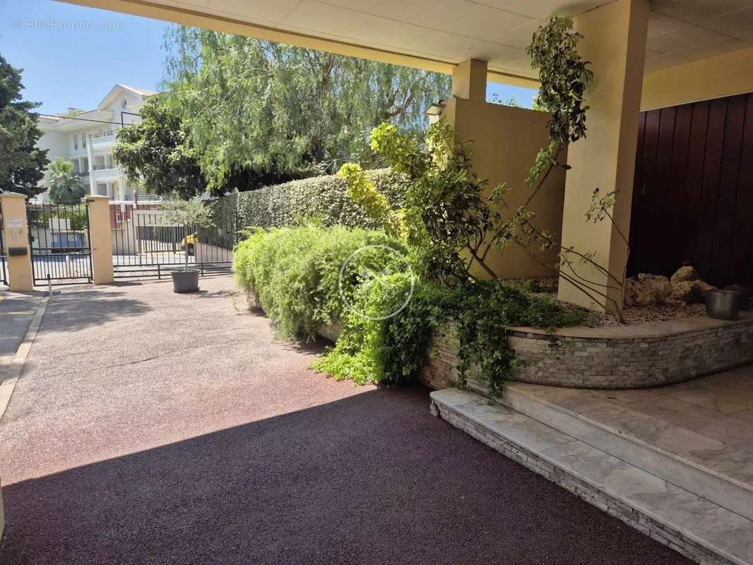 Appartement à SAINT-RAPHAEL