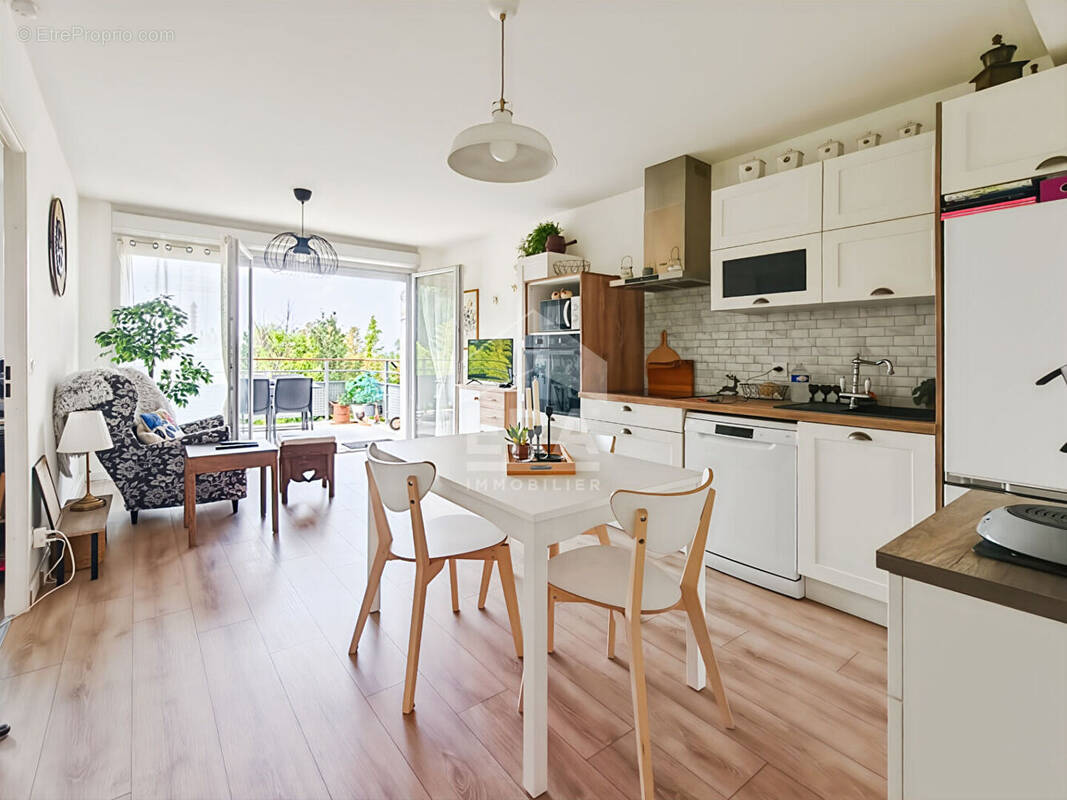 Appartement à VITROLLES