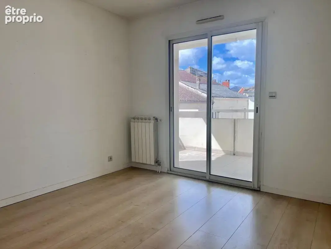 Appartement 90 m² résidence sécurisée + terrasse + parking -  Centre-ville de Villeneuve-sur-Lot (47) - photo 11