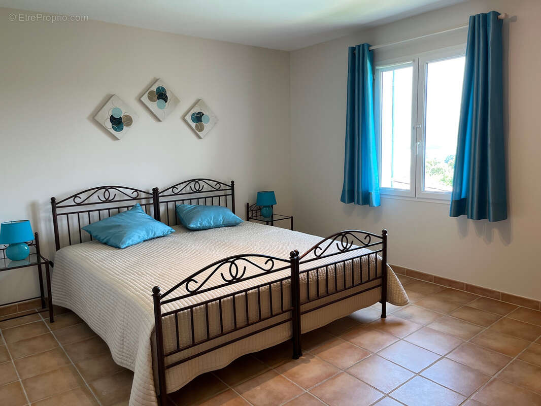 Maison à LE BARROUX