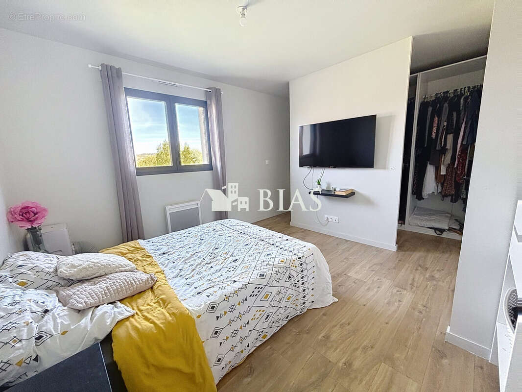 Maison à CRIQUEBEUF-SUR-SEINE