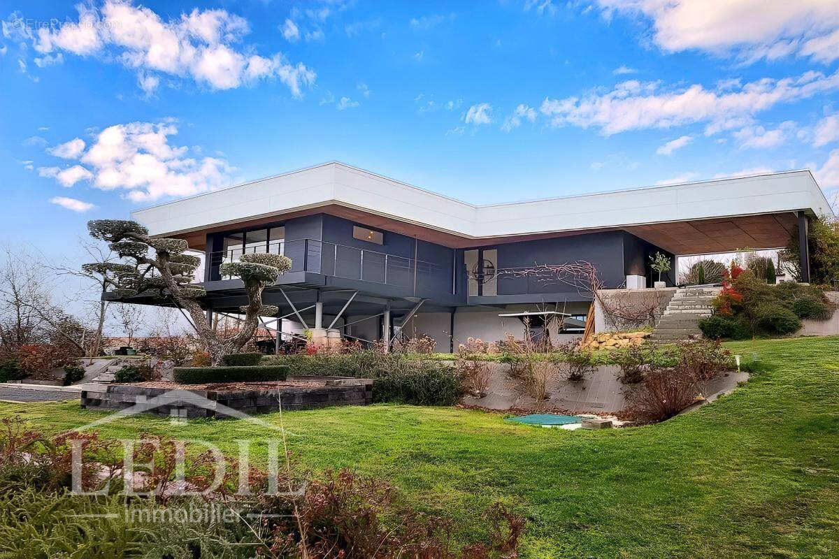 Maison à LE PASSAGE