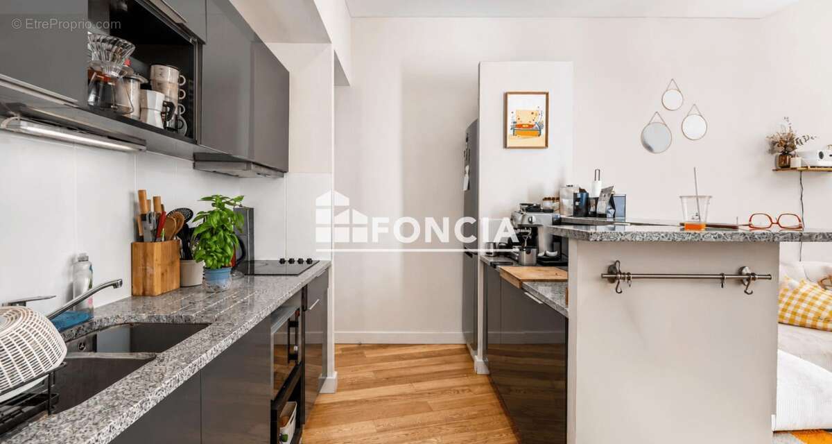 A vendre superbe t4 plein centre ville clef en main - libre d'occupation - photo 4