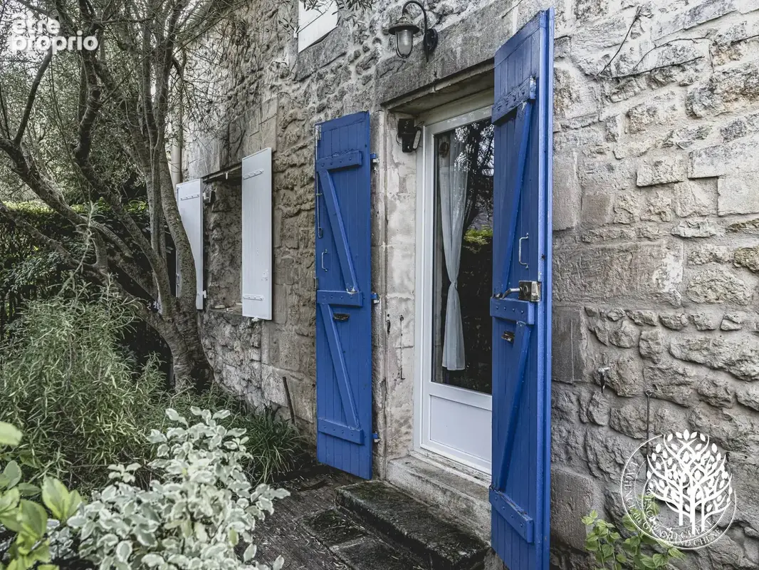 Logis saintongeais et ses dedendances restaurees hors perimetre inondation - photo 19
