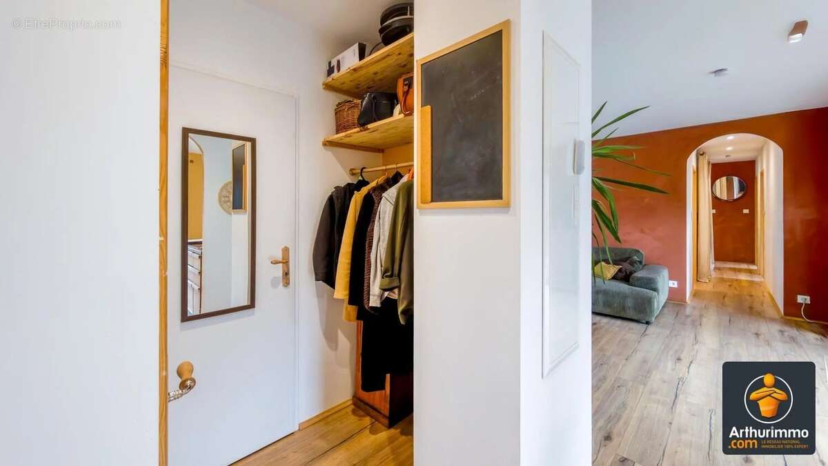 Maison à LE CRESTET