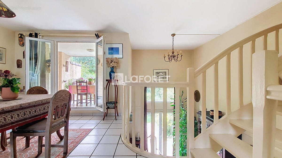 Maison à MONTMORENCY