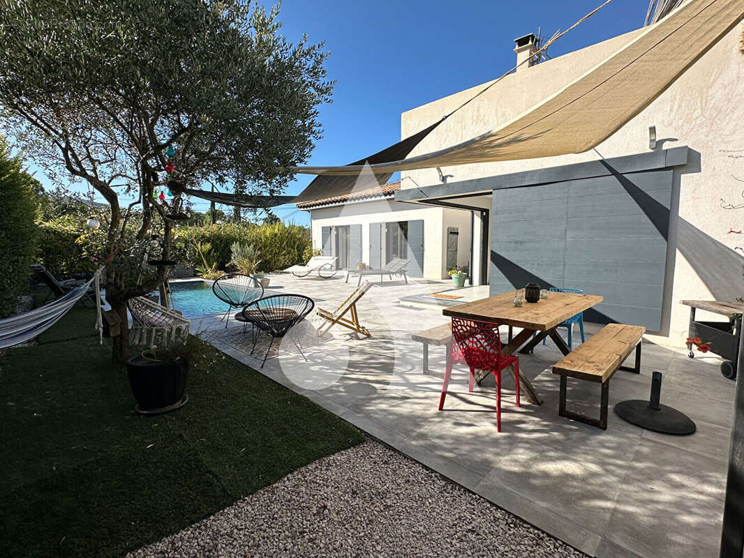 Maison à SAINT-MAXIMIN-LA-SAINTE-BAUME