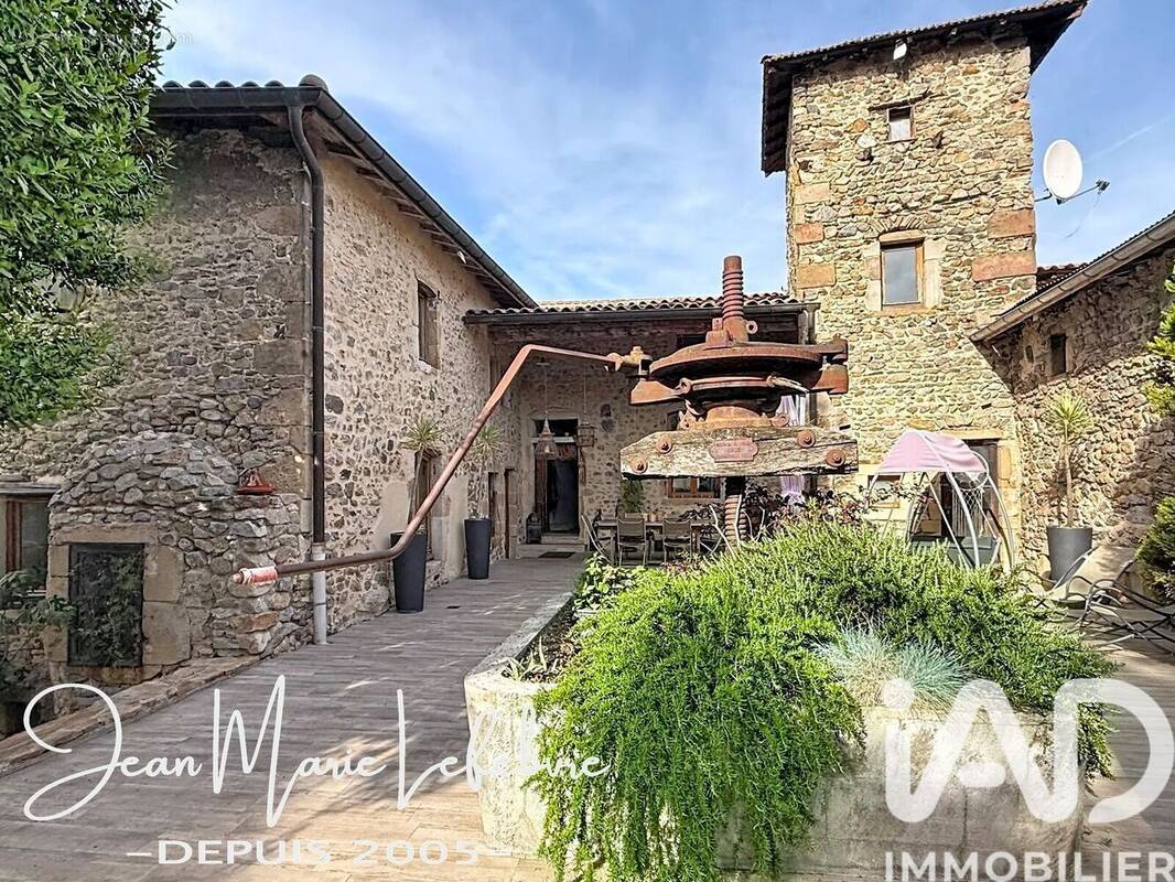 Photo 1 - Maison à SAINT-PIERRE-DE-BOEUF