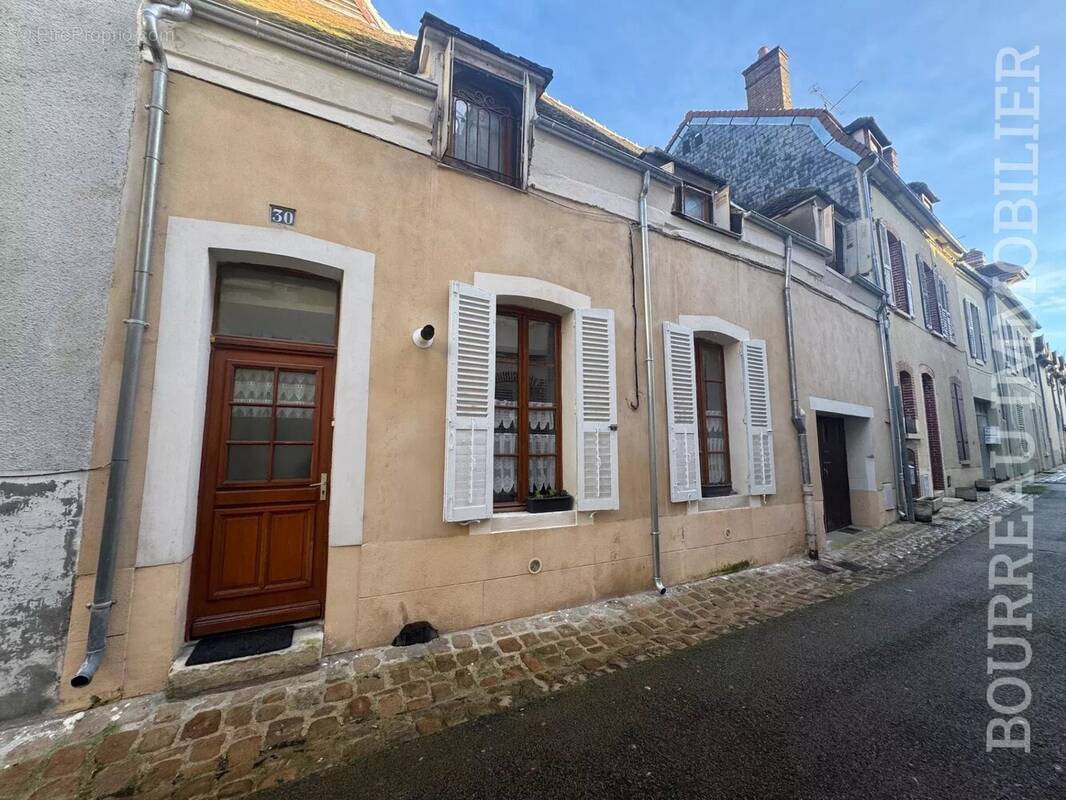 Appartement à JOIGNY