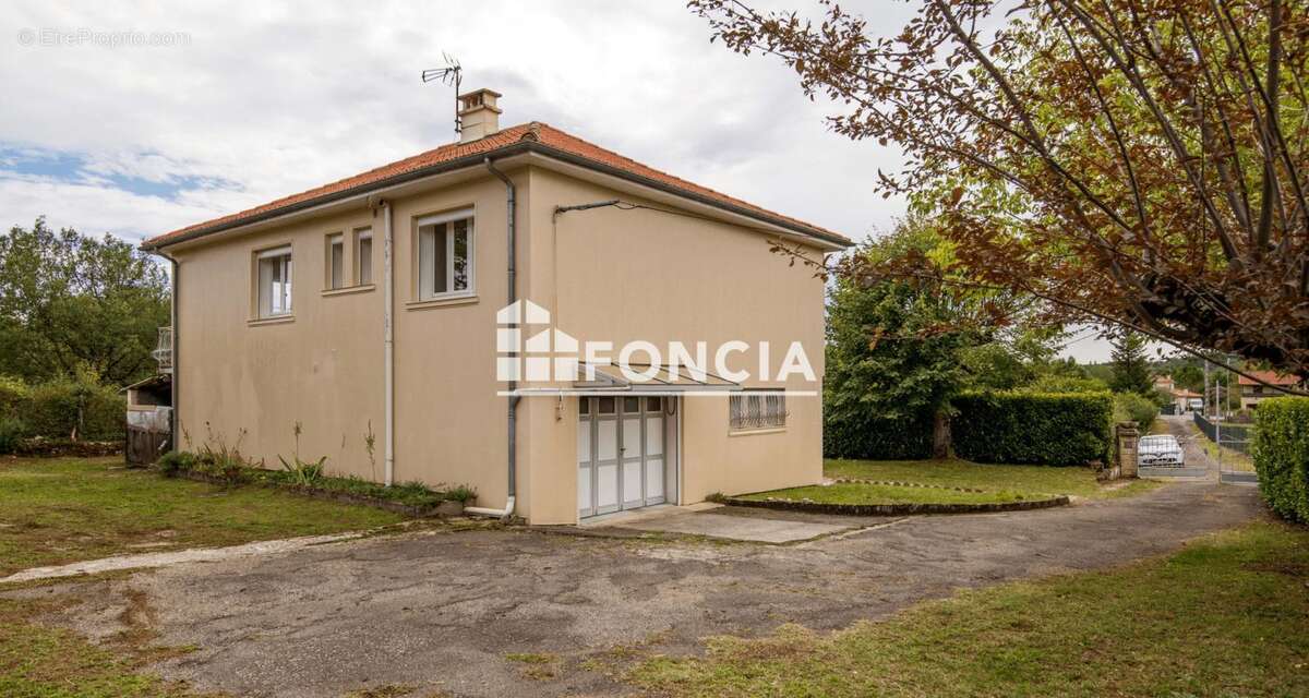 Maison à VILLEFRANCHE-DE-ROUERGUE