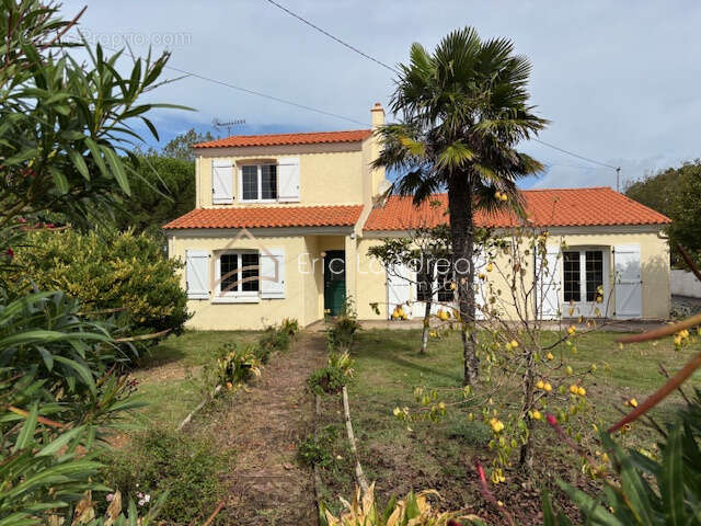 Maison à TALMONT-SAINT-HILAIRE