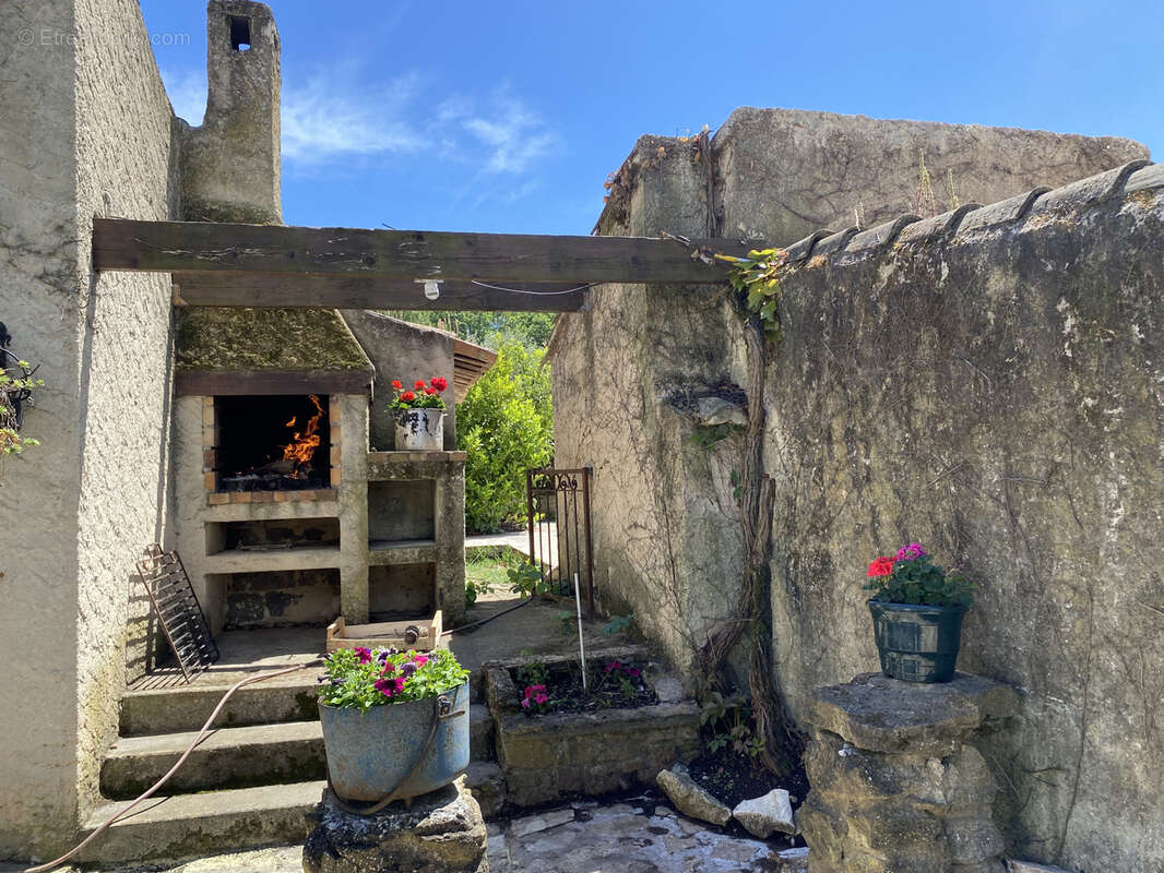 Maison à BAGNOLS-SUR-CEZE