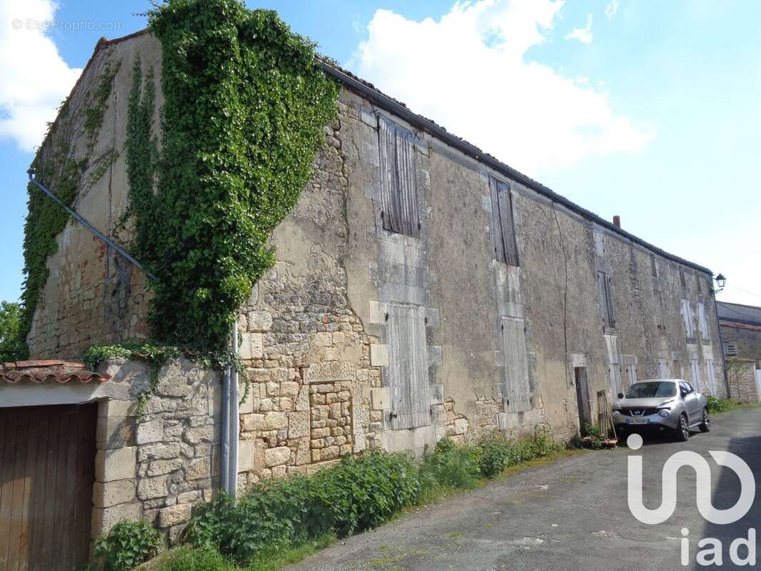 Photo 2 - Maison à TAILLEBOURG