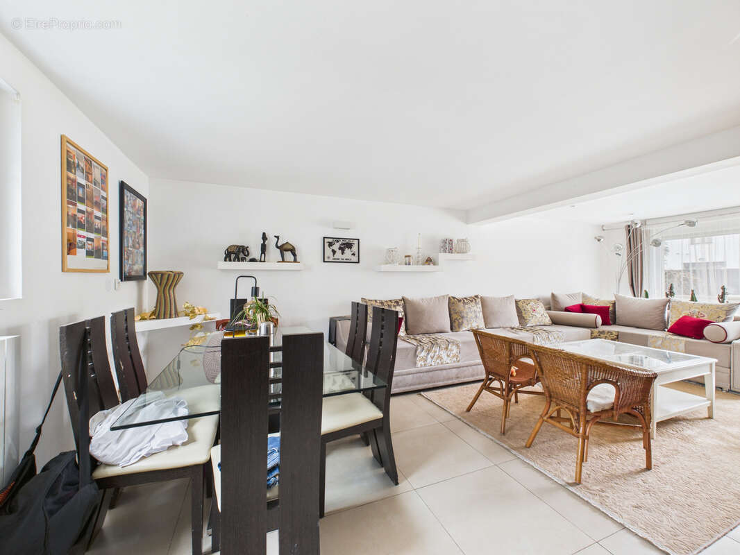 Maison à SARTROUVILLE