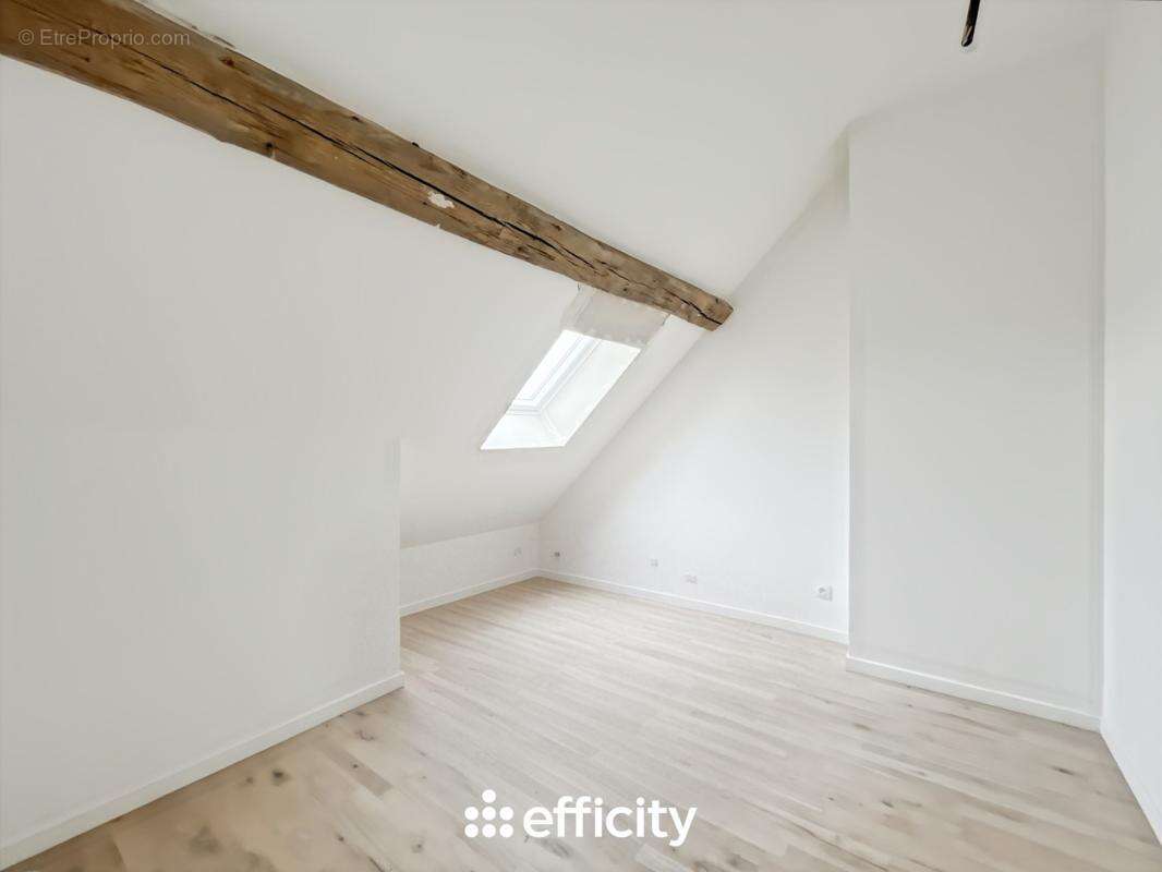 Maison à LIVERDY-EN-BRIE