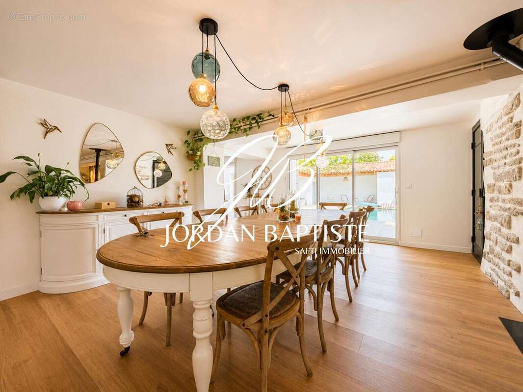 Maison 215 m² à Montauban  - photo 4