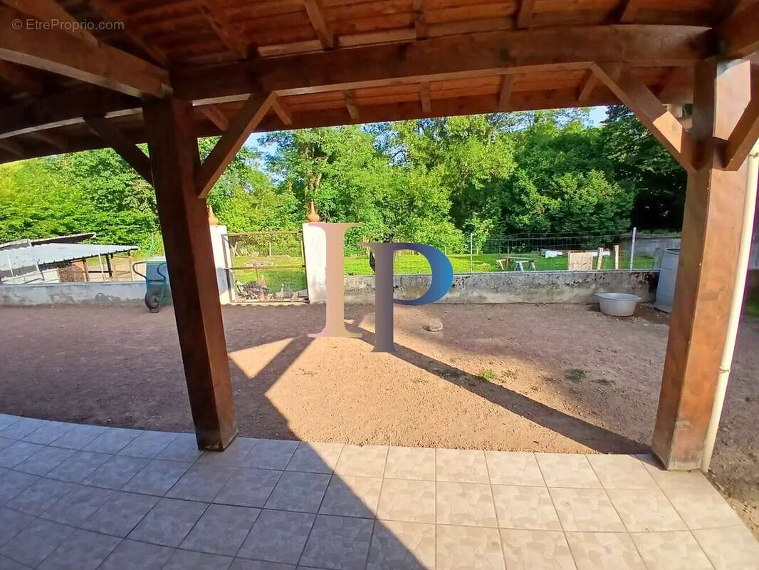 Maison 81 m² à Briennon  - photo 8