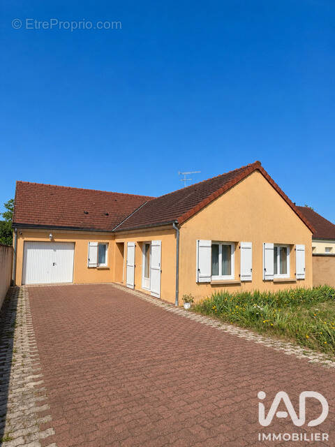 Photo 1 - Maison à BRIARE