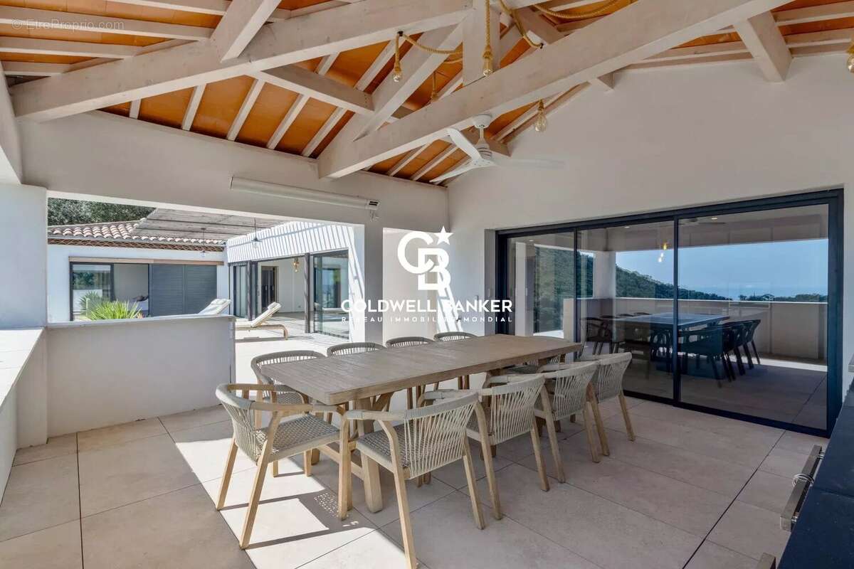 Maison à CAVALAIRE-SUR-MER