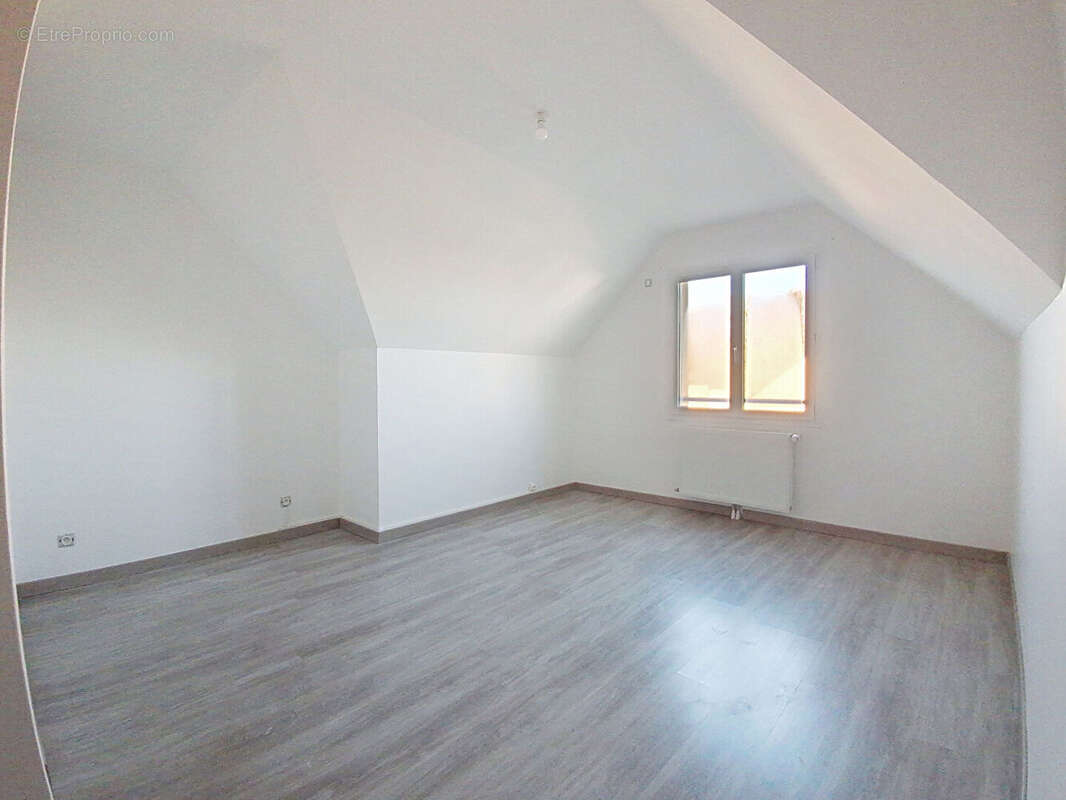 Maison à NOGENT-LE-PHAYE