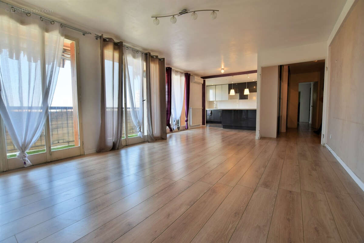 Appartement à MARSEILLE-13E
