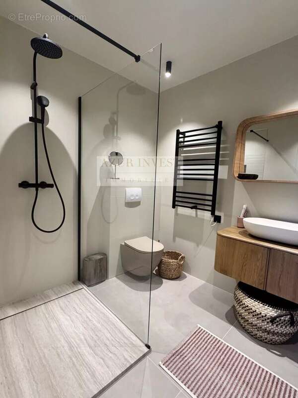 Appartement à ROQUEBRUNE-CAP-MARTIN