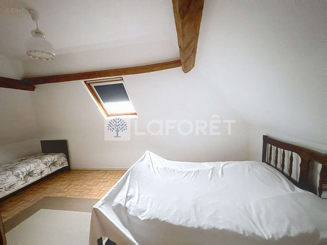 Maison à SAINT-MARTIN-AUX-BUNEAUX