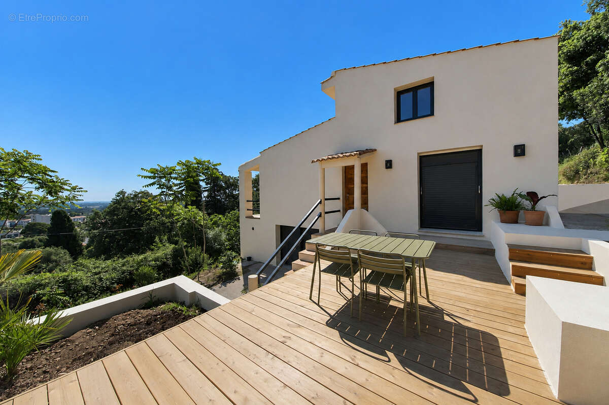 Maison à BORGO