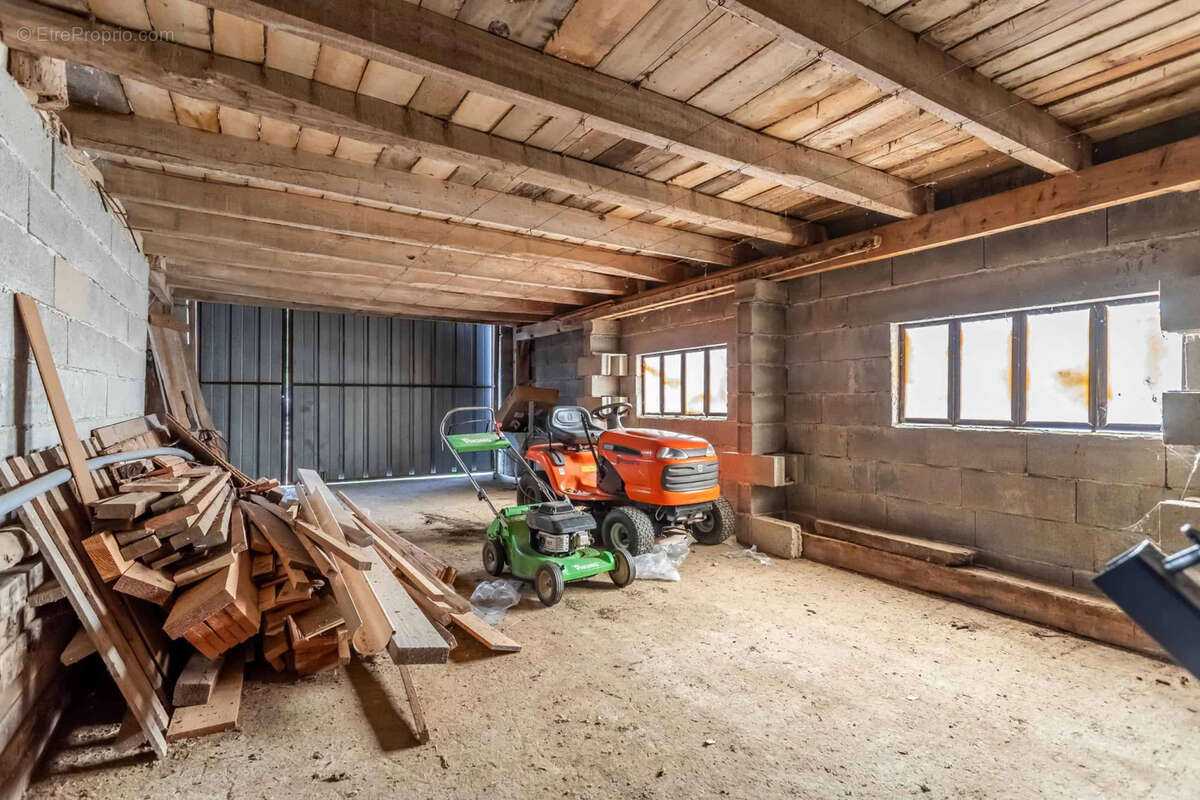 Country property to renovate - photo 20