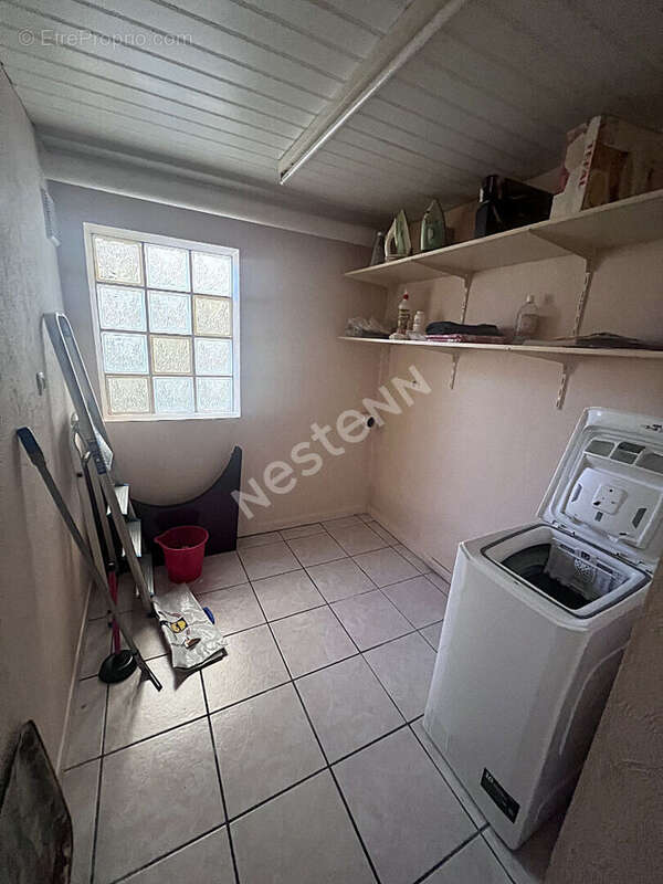 Maison à GUIGNICOURT