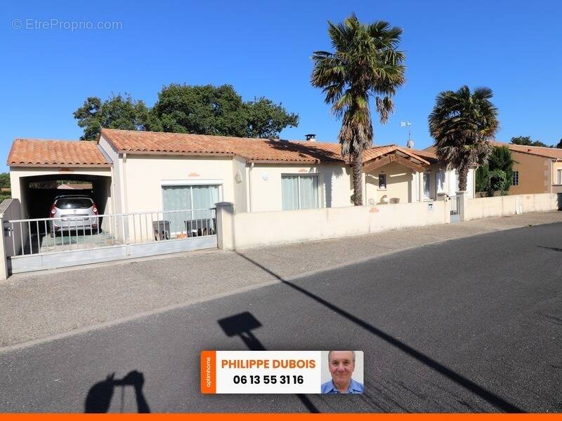 Maison à MATHA