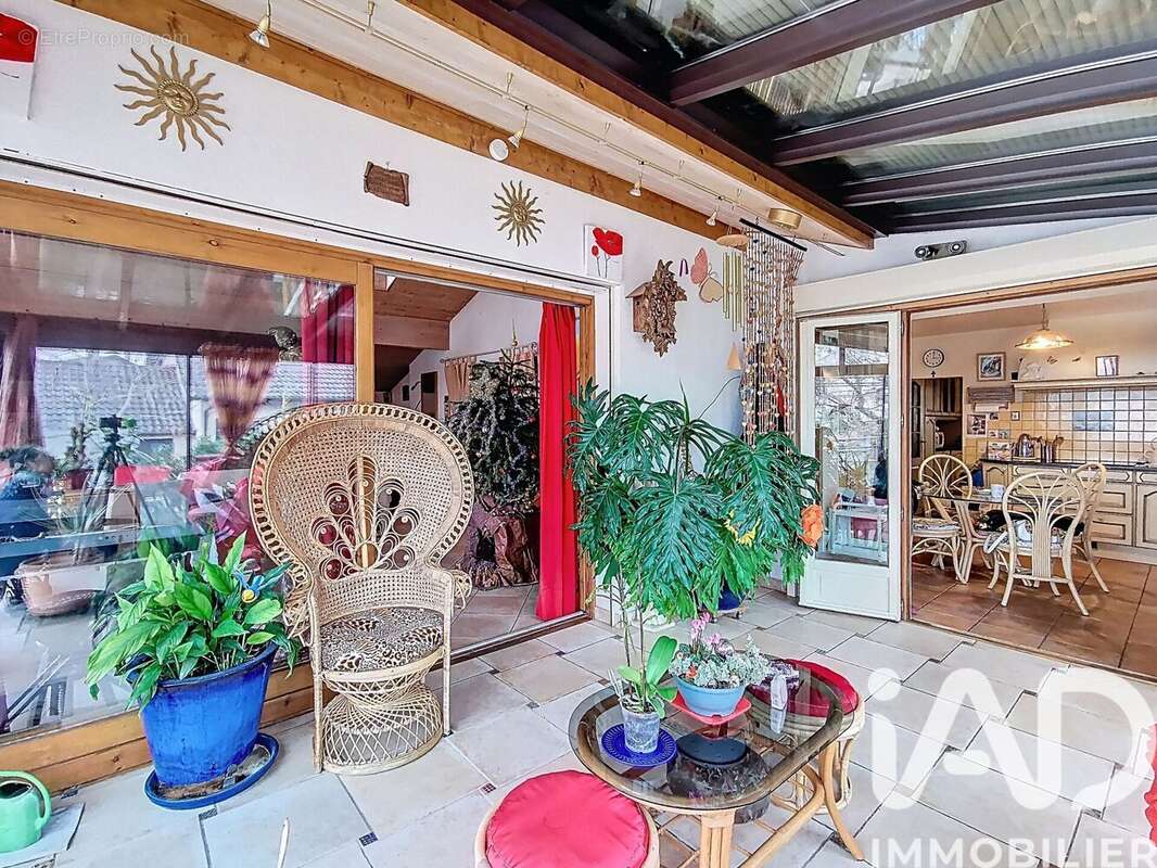 Photo 2 - Maison à CRANVES-SALES