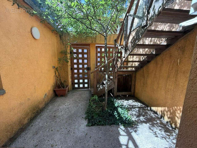 Maison à LE CAYLAR
