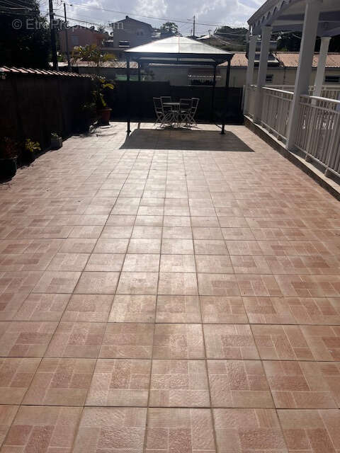 Appartement à DUCOS