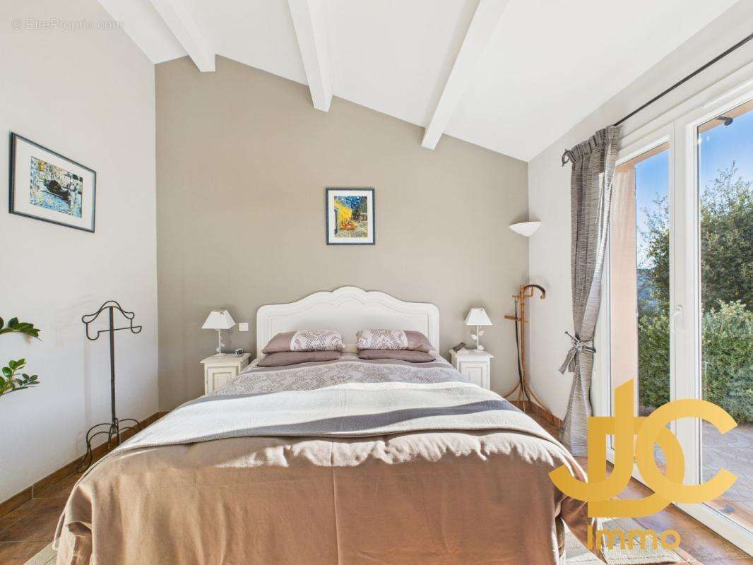 Maison à AURIBEAU-SUR-SIAGNE