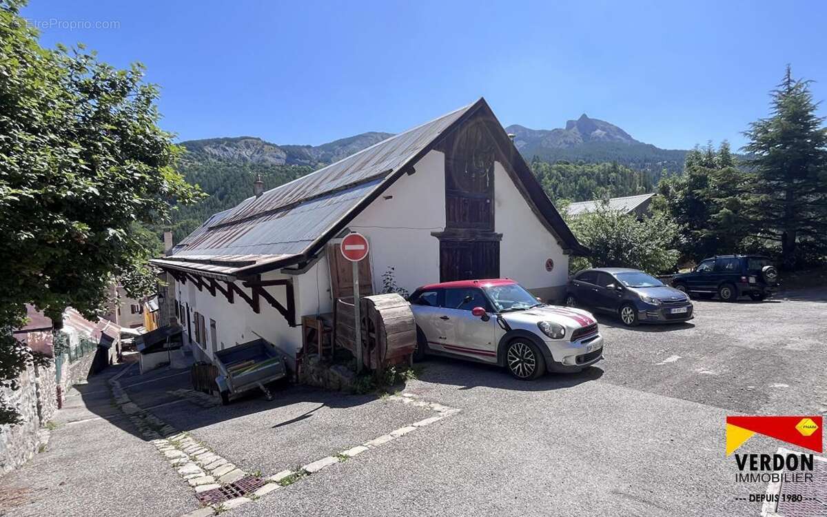Appartement à ALLOS